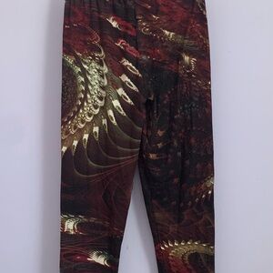 Women Yoga Print Leggings – Burgundy/Gold Pattern – Size M